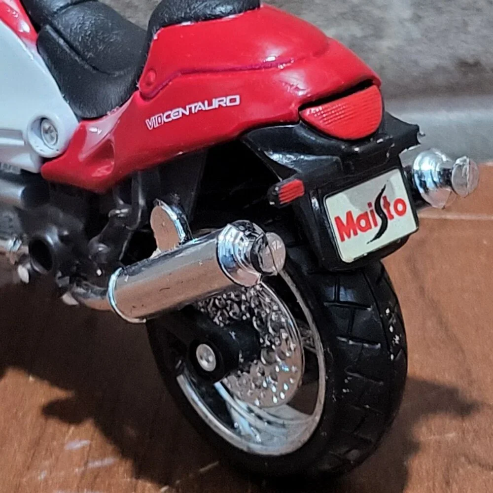 Maisto V10 Centauro Motorcycle Model 1998 Diecast 1:18